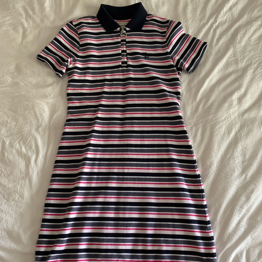 collared dress